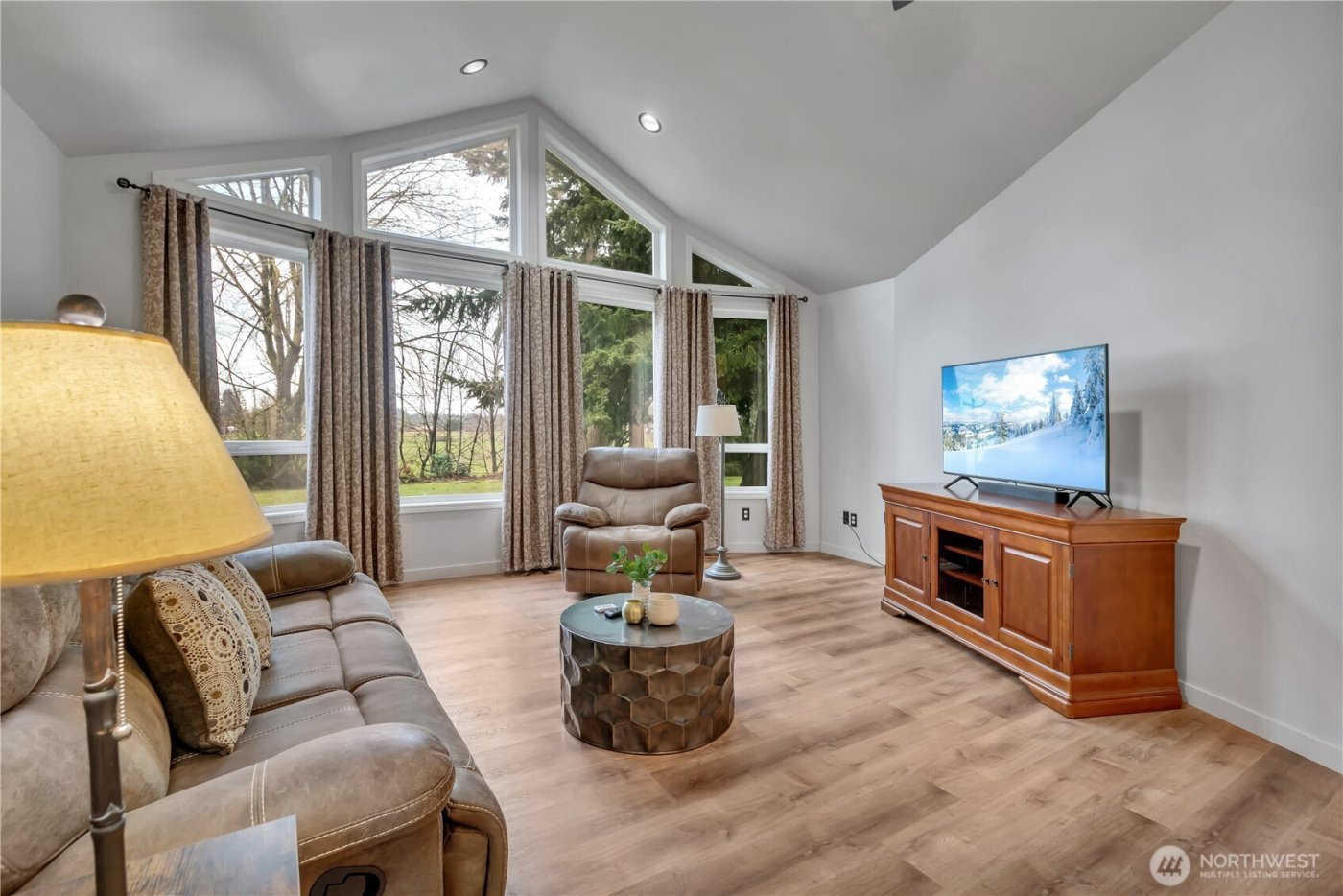 24421 SE 387th Street , Enumclaw, WA 98022