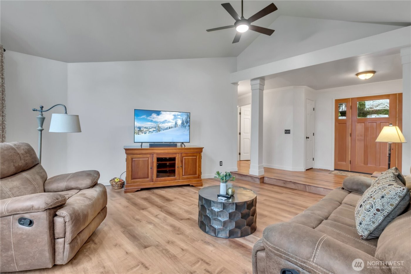 24421 SE 387th Street , Enumclaw, WA 98022