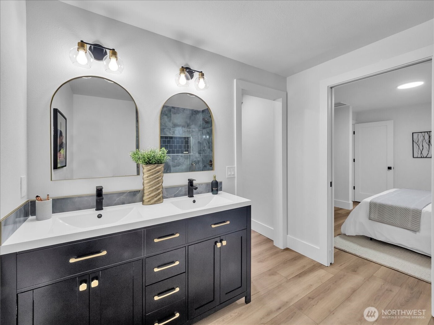 13046 15th Avenue NE, Seattle, WA 98125