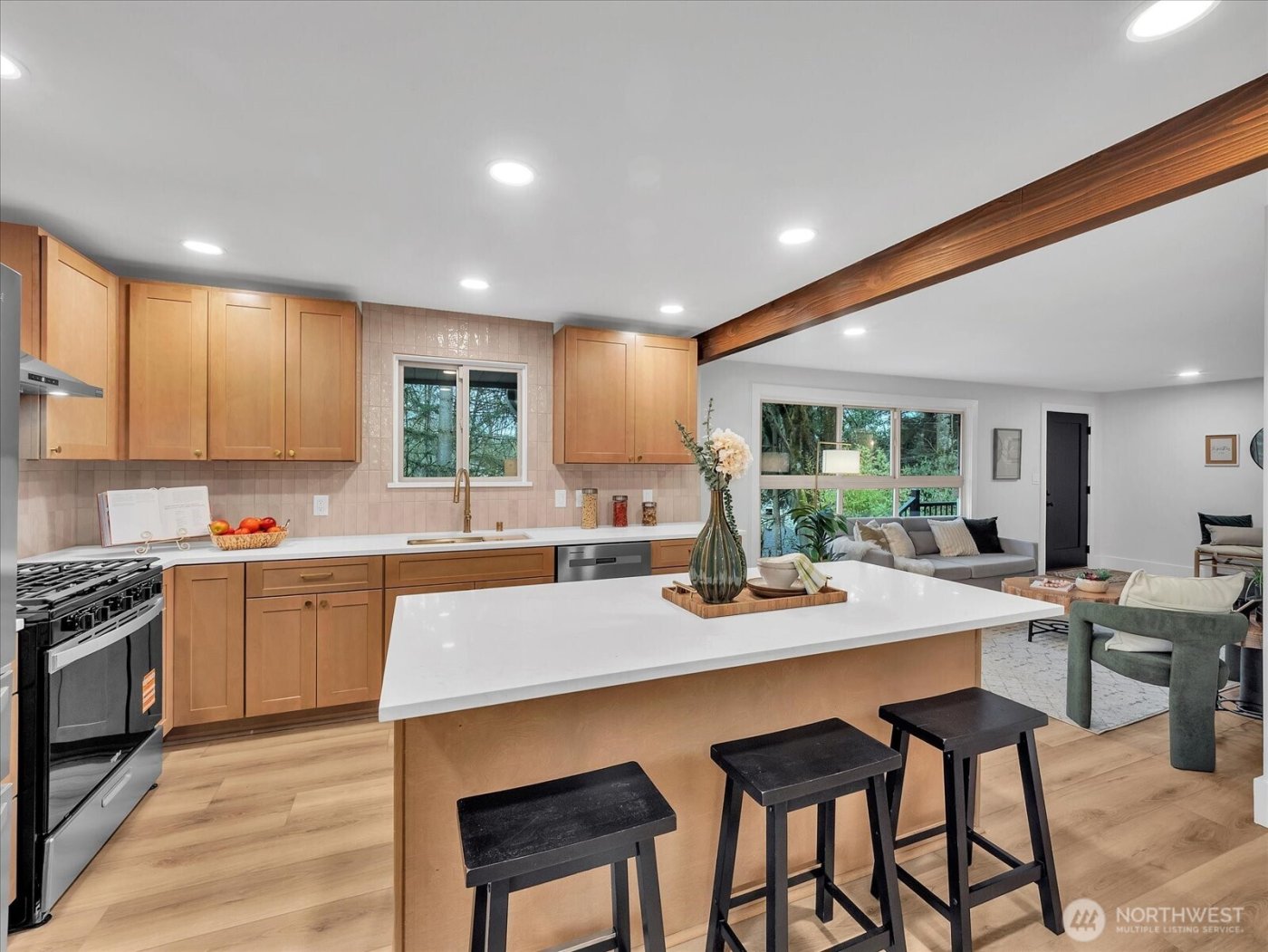 13046 15th Avenue NE, Seattle, WA 98125