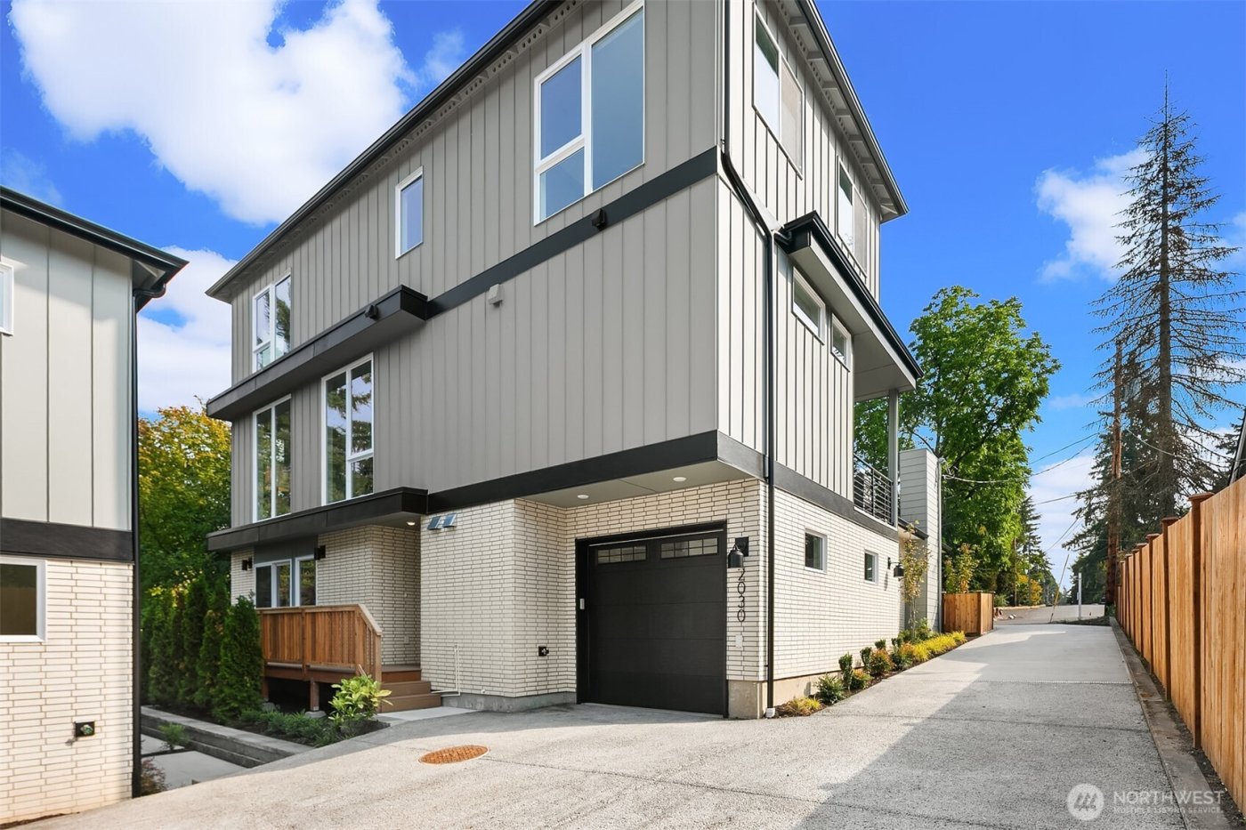 2030 NE 123rd Street , Seattle, WA 98125