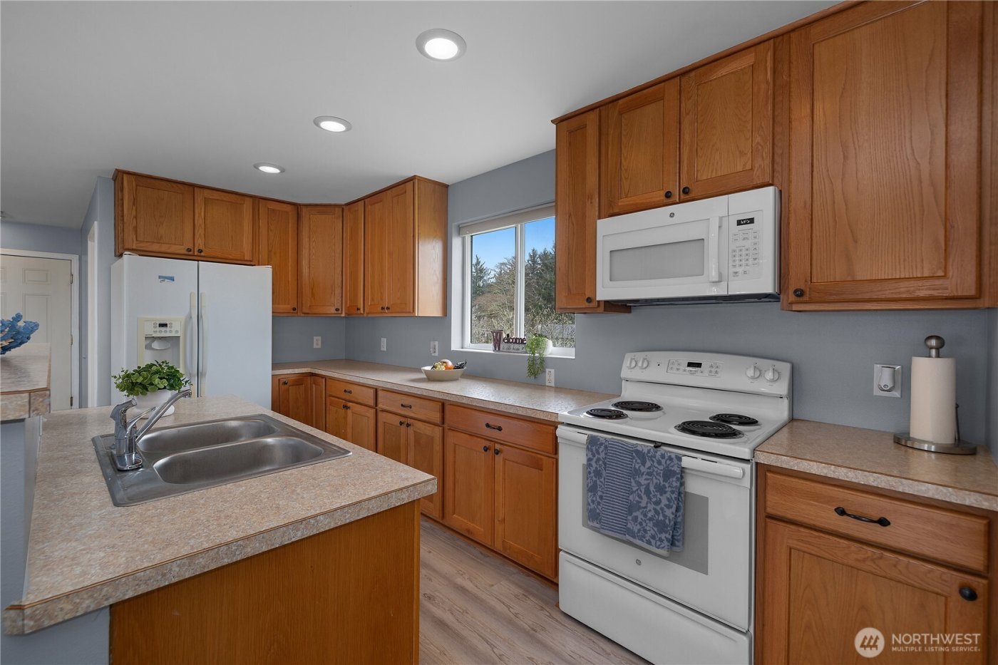 655 Skamokawa Court SE, Ocean Shores, WA 98569