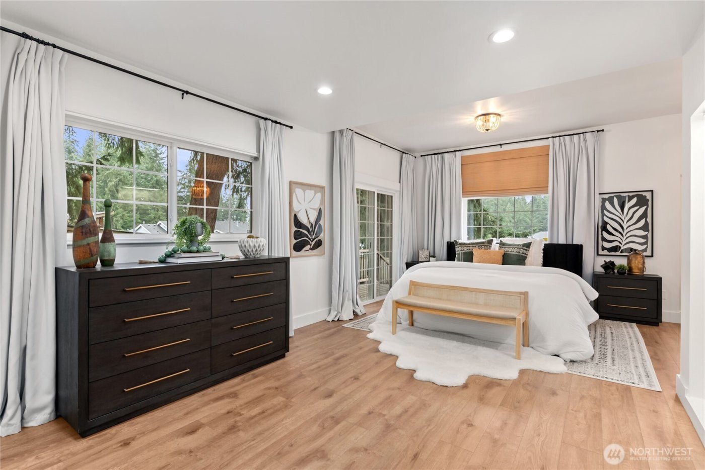 2518 Cincinnati Street , Steilacoom, WA 98388