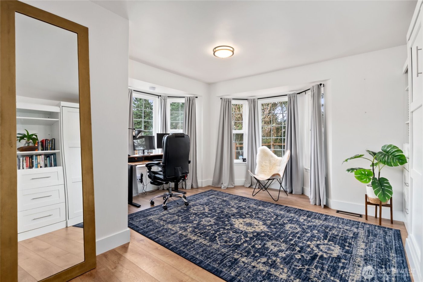 2518 Cincinnati Street , Steilacoom, WA 98388