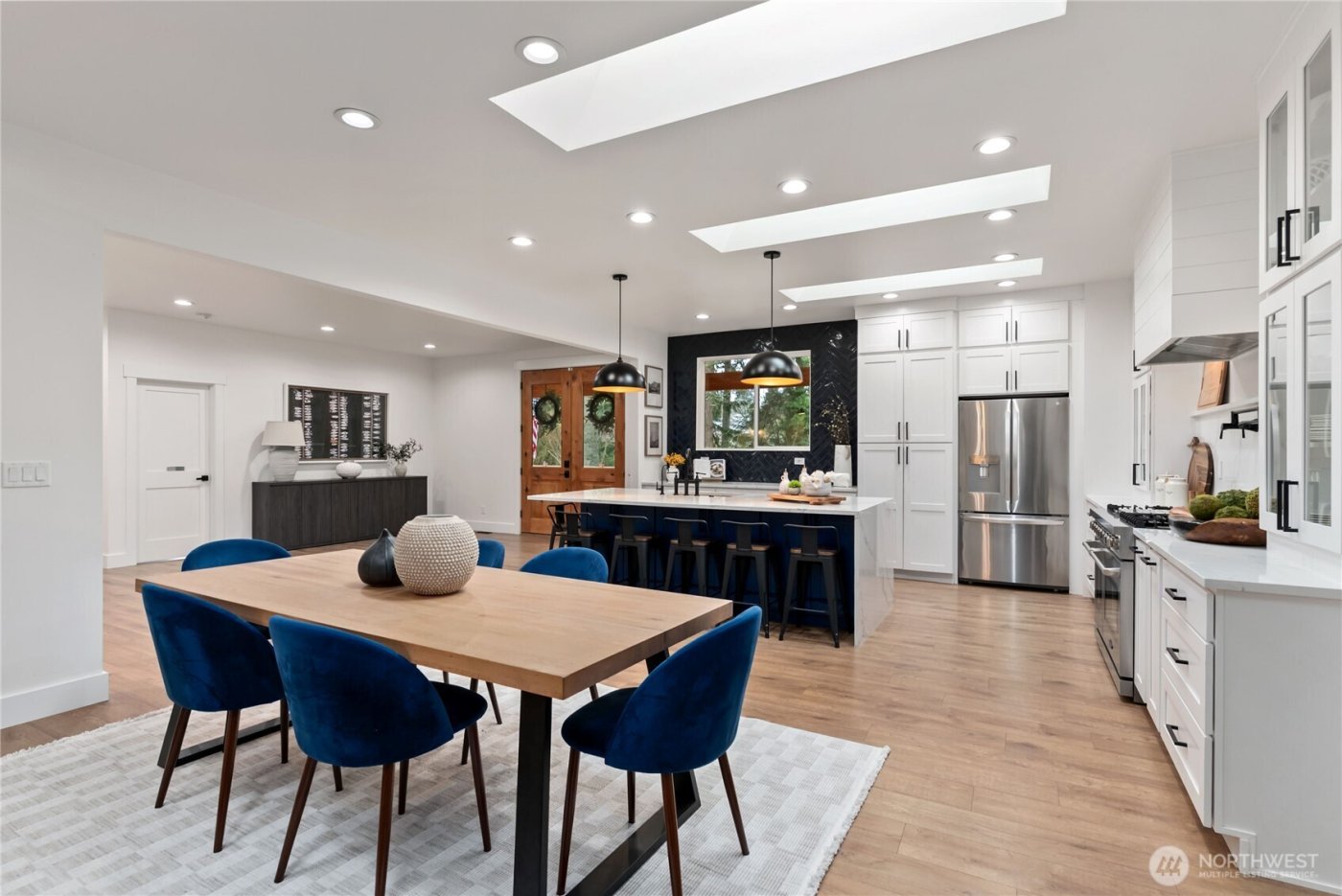 2518 Cincinnati Street , Steilacoom, WA 98388