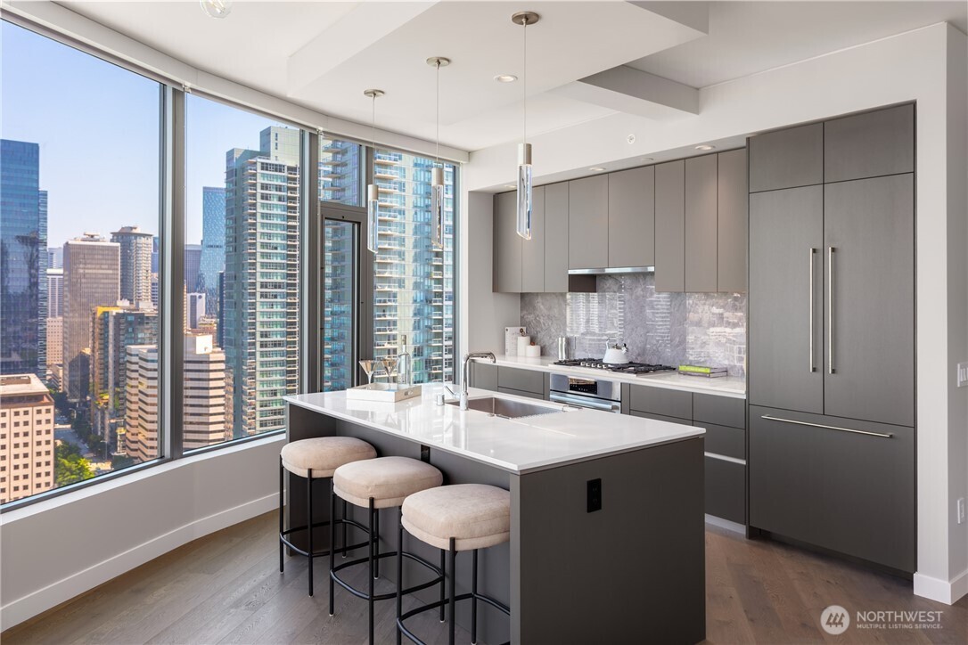 2510 6th Avenue #3802, Seattle, WA 98121