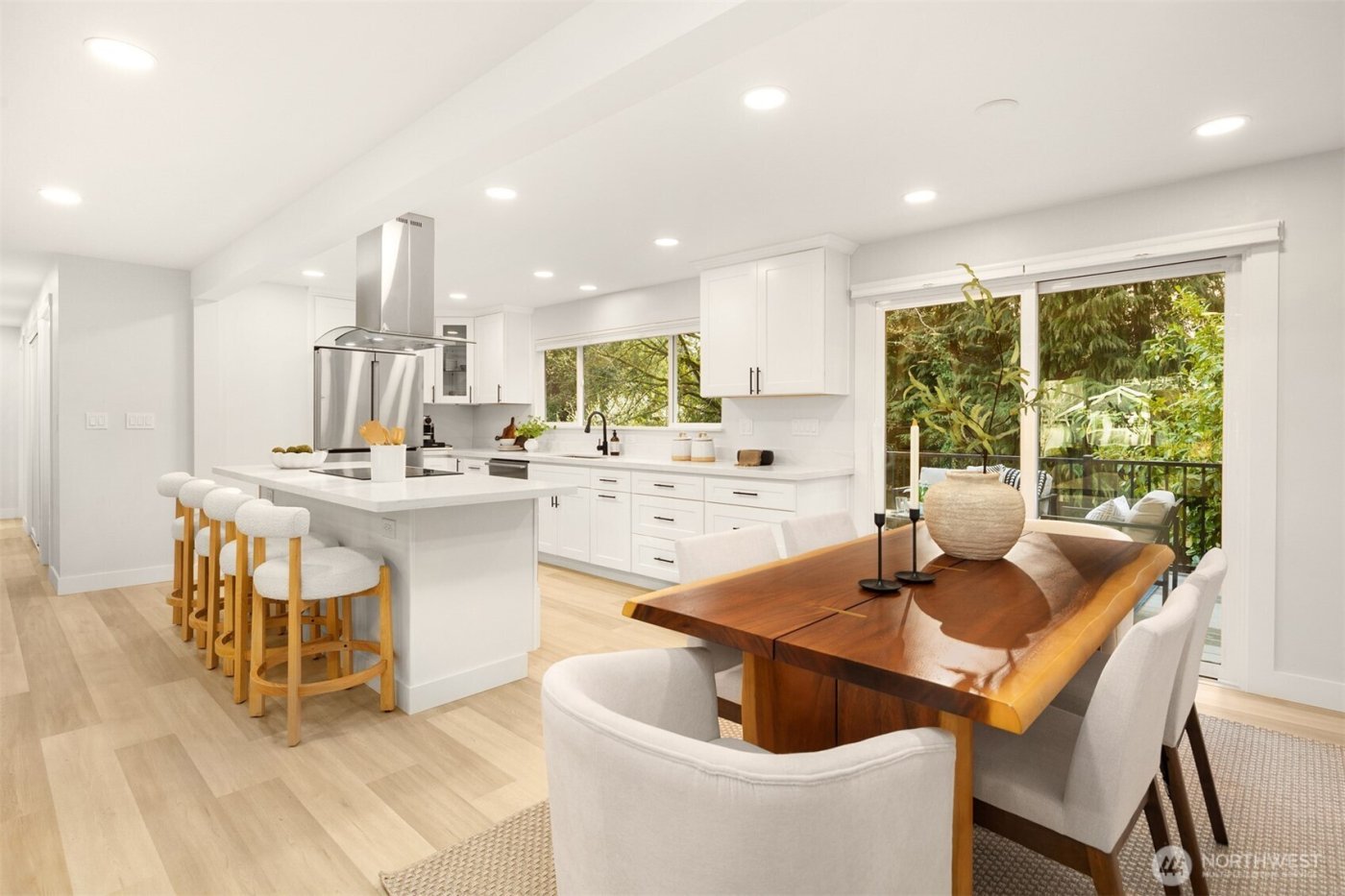 4615 88th Avenue SE, Mercer Island, WA 98040