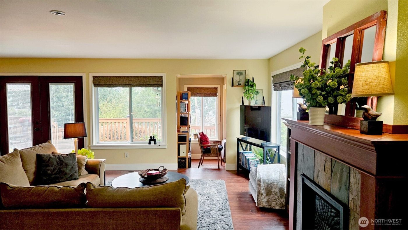 6234 NE 182nd Street , Kenmore, WA 98028