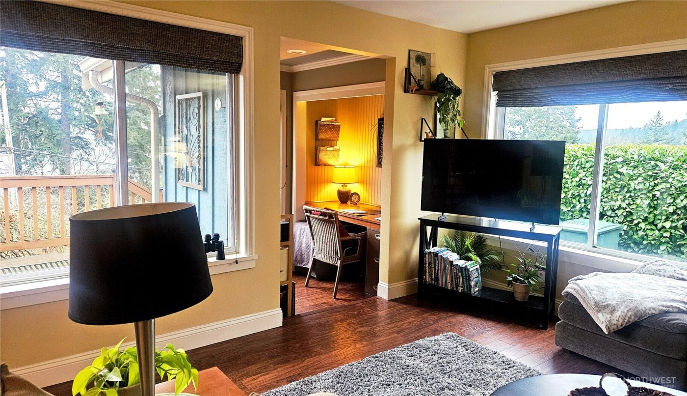 6234 NE 182nd Street , Kenmore, WA 98028