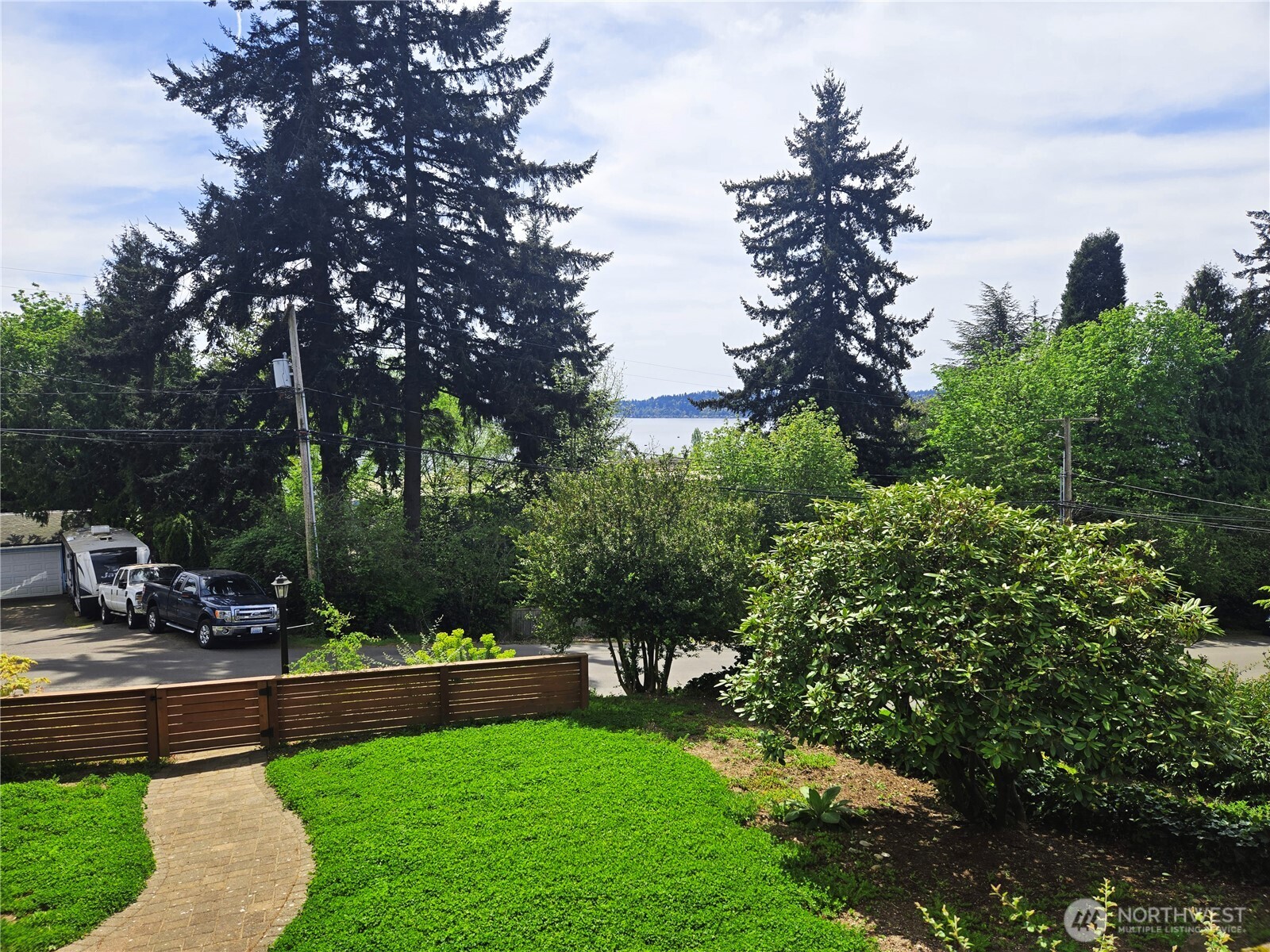 6234 NE 182nd Street , Kenmore, WA 98028