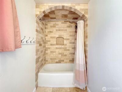 615 W 12th Street , Port Angeles, WA 98362 - Photo 16