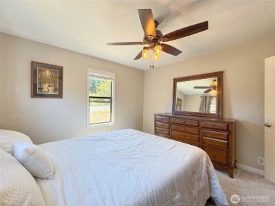 615 W 12th Street , Port Angeles, WA 98362 - Photo 19