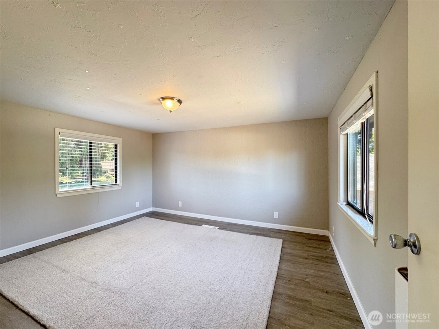 615 W 12th Street , Port Angeles, WA 98362