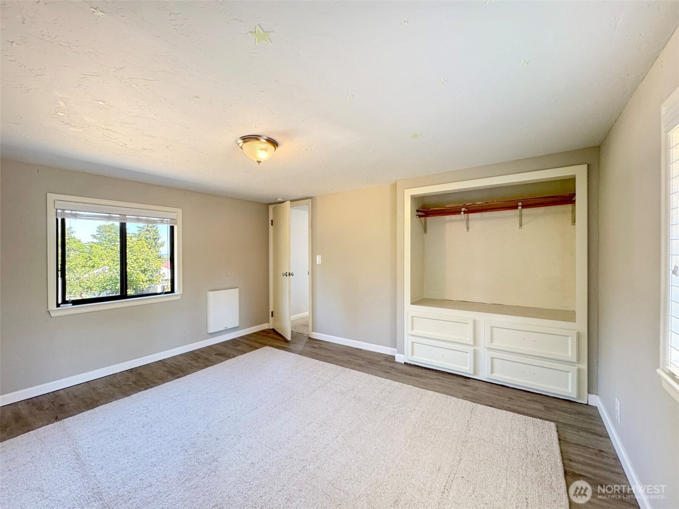 615 W 12th Street , Port Angeles, WA 98362