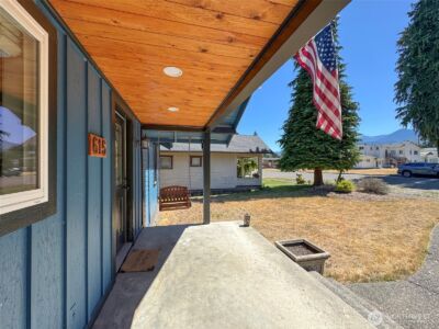 615 W 12th Street , Port Angeles, WA 98362 - Photo 3
