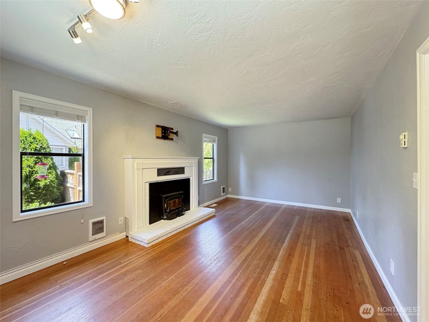 615 W 12th Street , Port Angeles, WA 98362