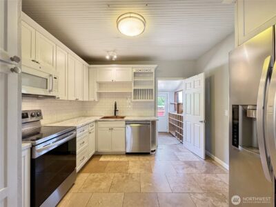 615 W 12th Street , Port Angeles, WA 98362 - Photo 10