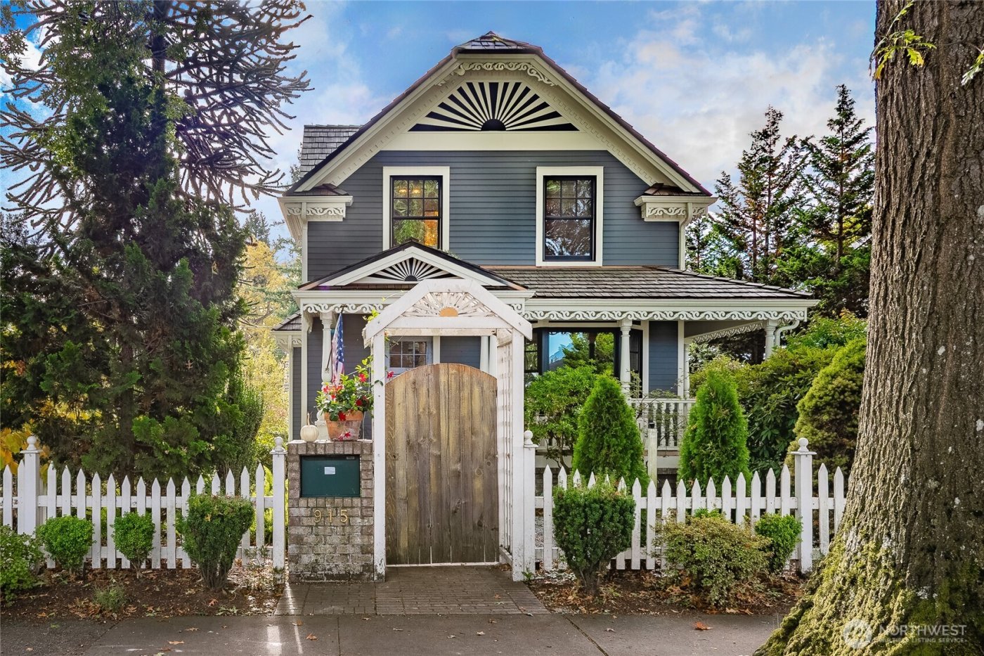 915 Front Street , Lynden, WA 98264