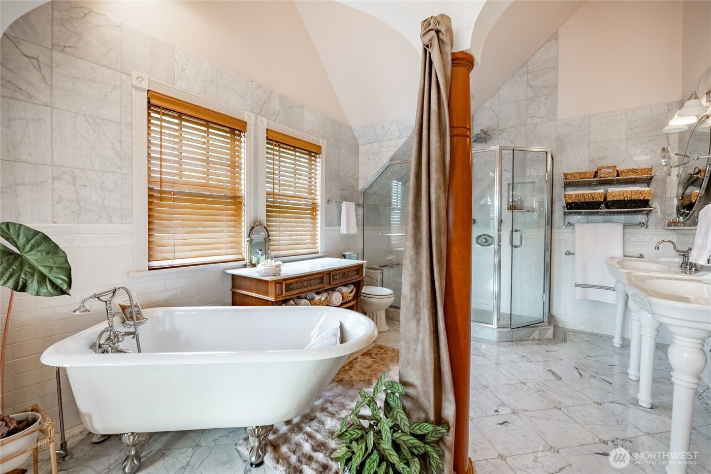 915 Front Street , Lynden, WA 98264