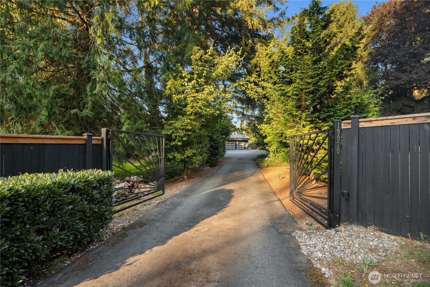 19020 NE 132nd Street , Woodinville, WA 98077