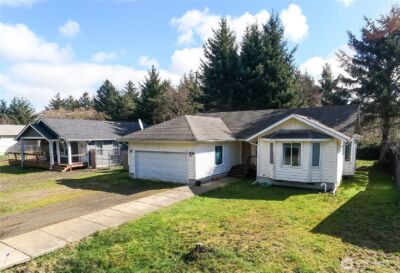 890 Vagabond Avenue SW, Ocean Shores, WA 98569