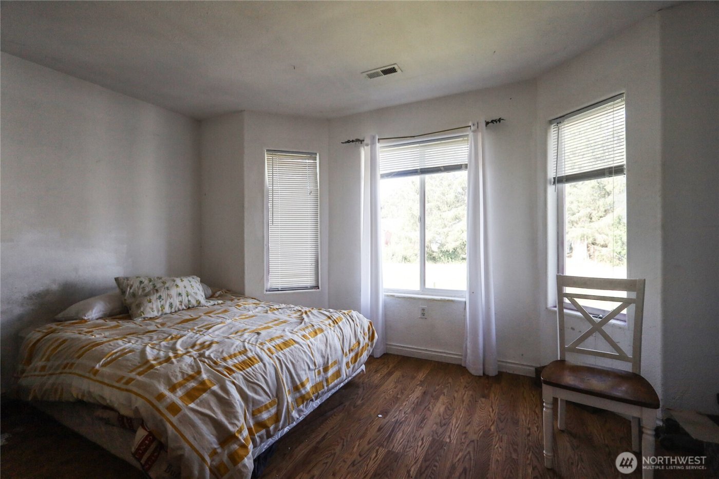 890 Vagabond Avenue SW, Ocean Shores, WA 98569