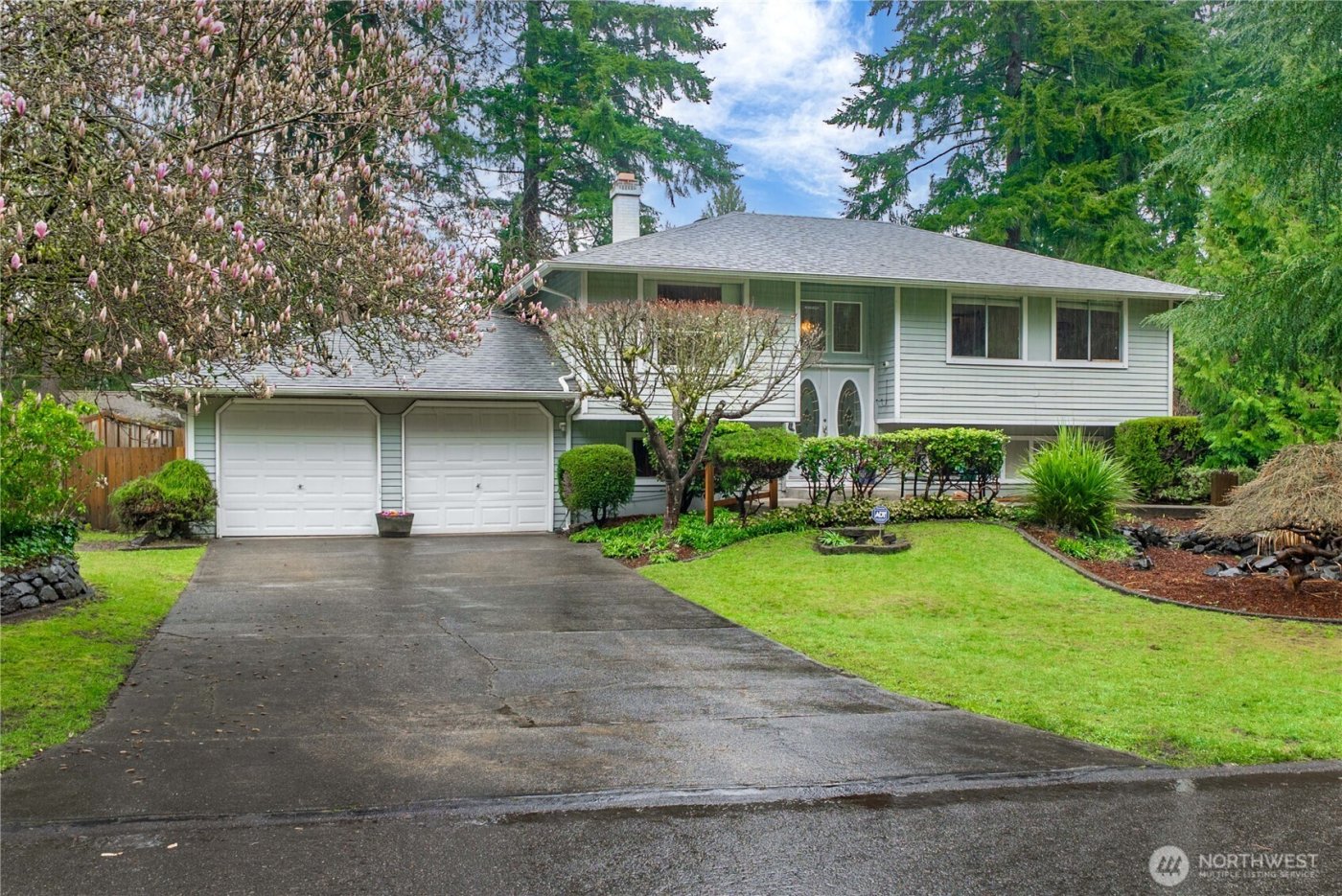 6811 40th Street Ct NW, Gig Harbor, WA 98335