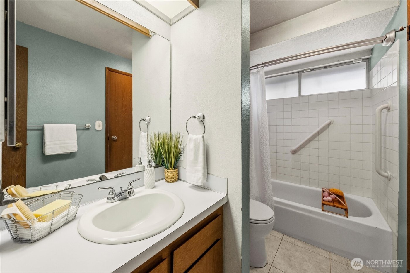 6811 40th Street Ct NW, Gig Harbor, WA 98335