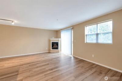 3980 129th Place SE #B102, Bellevue, WA 98006 - Photo 3
