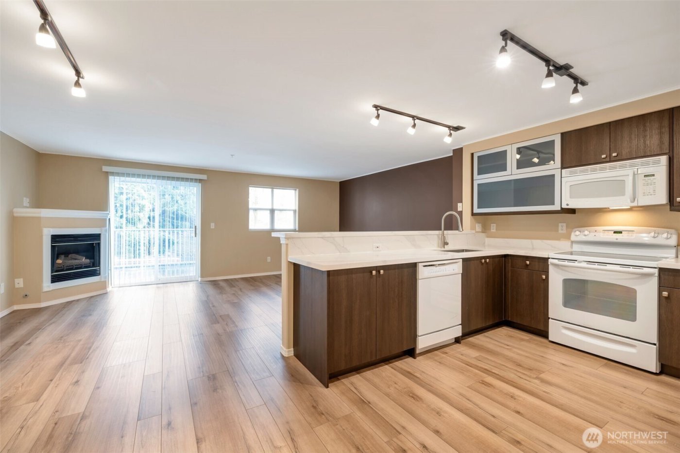 3980 129th Place SE #B102, Bellevue, WA 98006