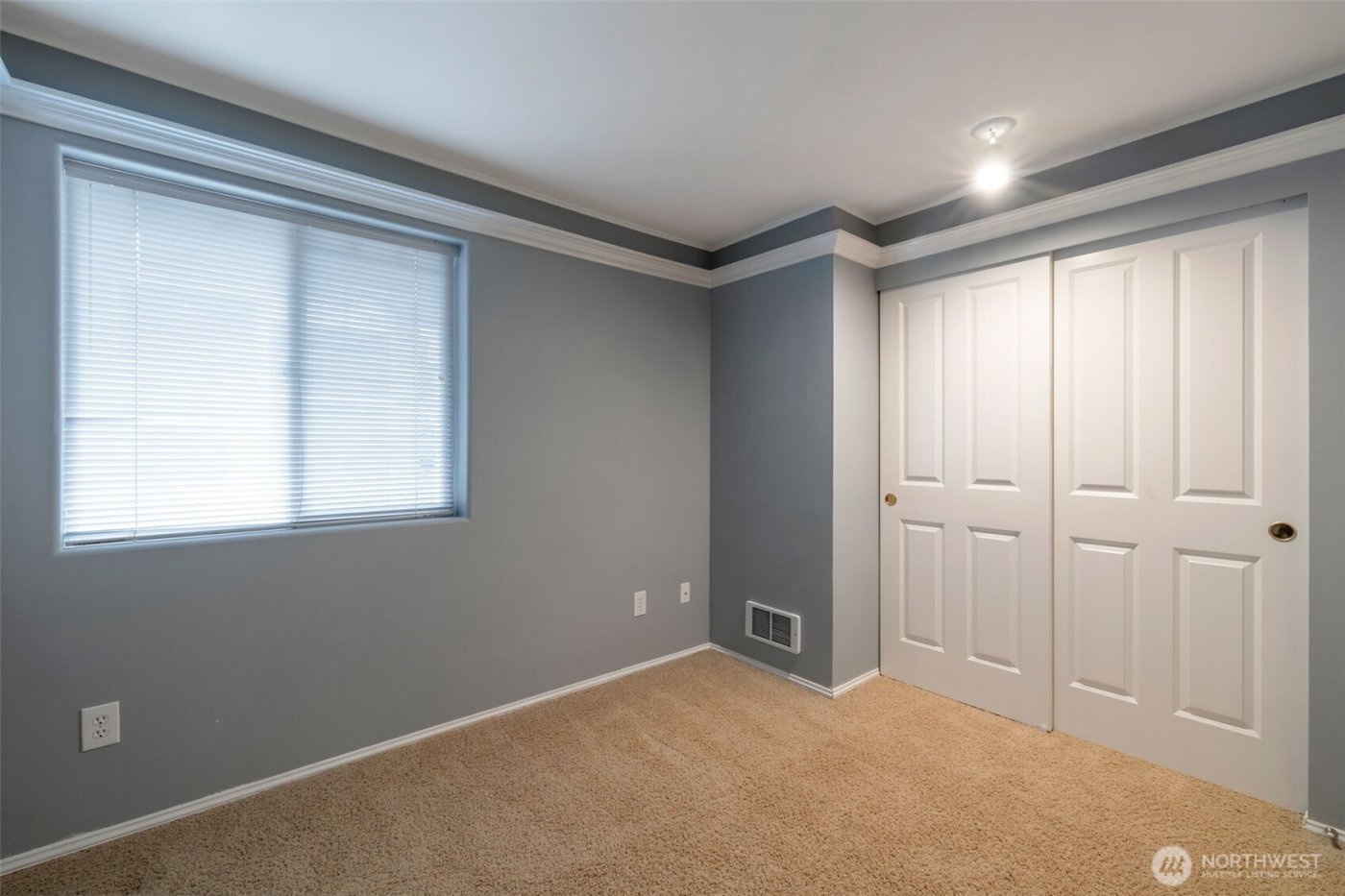 3980 129th Place SE #B102, Bellevue, WA 98006