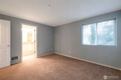 3980 129th Place SE #B102, Bellevue, WA 98006 - Photo 9