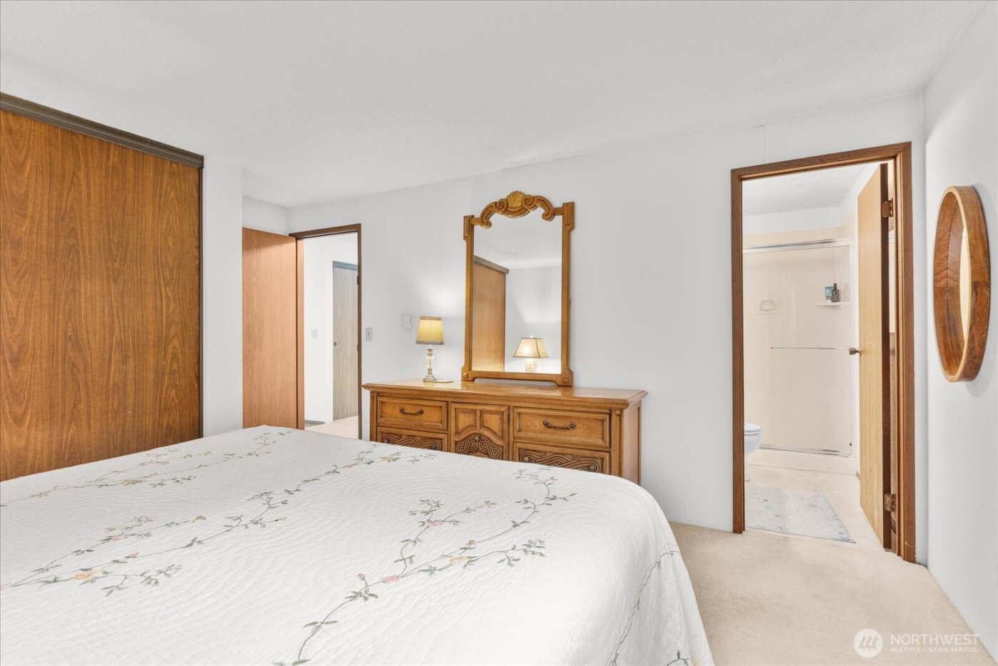 11615 127th Lane NE #A1, Kirkland, WA 98034-8480