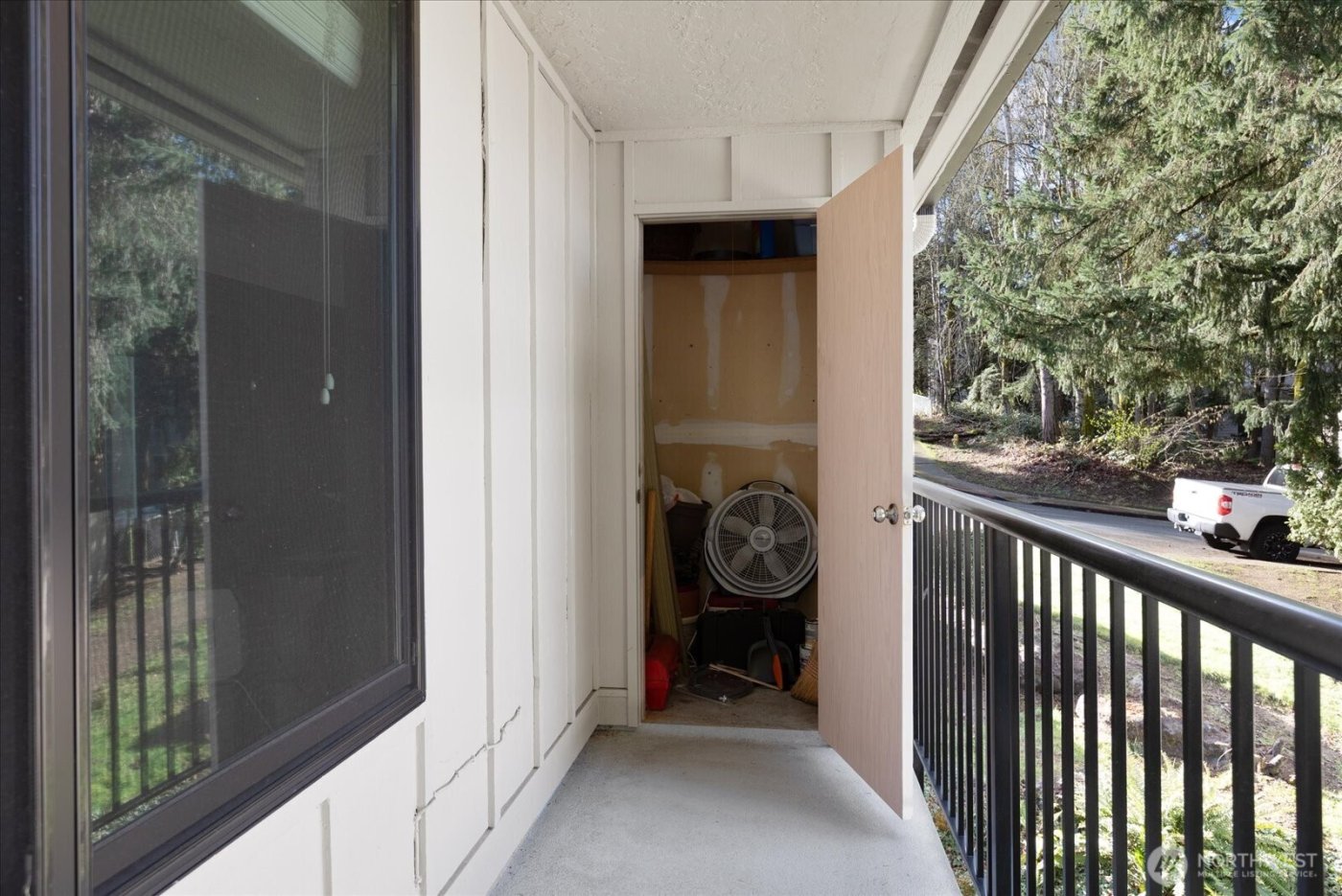 11615 127th Lane NE #A1, Kirkland, WA 98034-8480