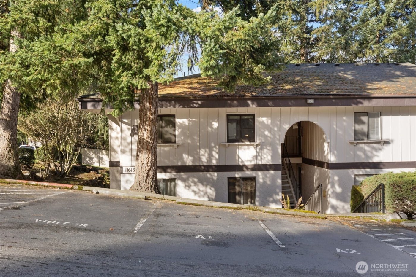 11615 127th Lane NE #A1, Kirkland, WA 98034-8480