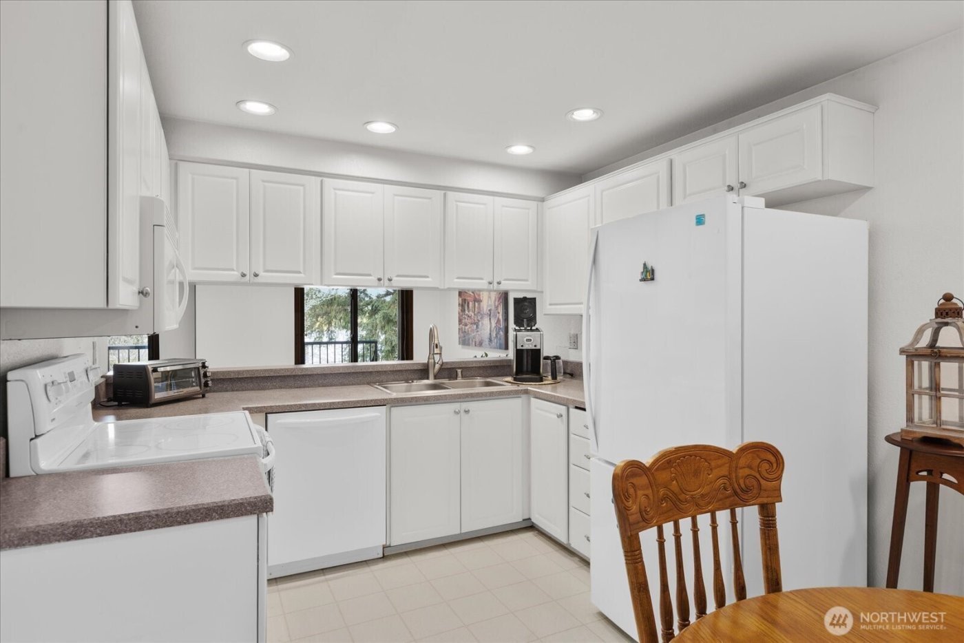 11615 127th Lane NE #A1, Kirkland, WA 98034-8480