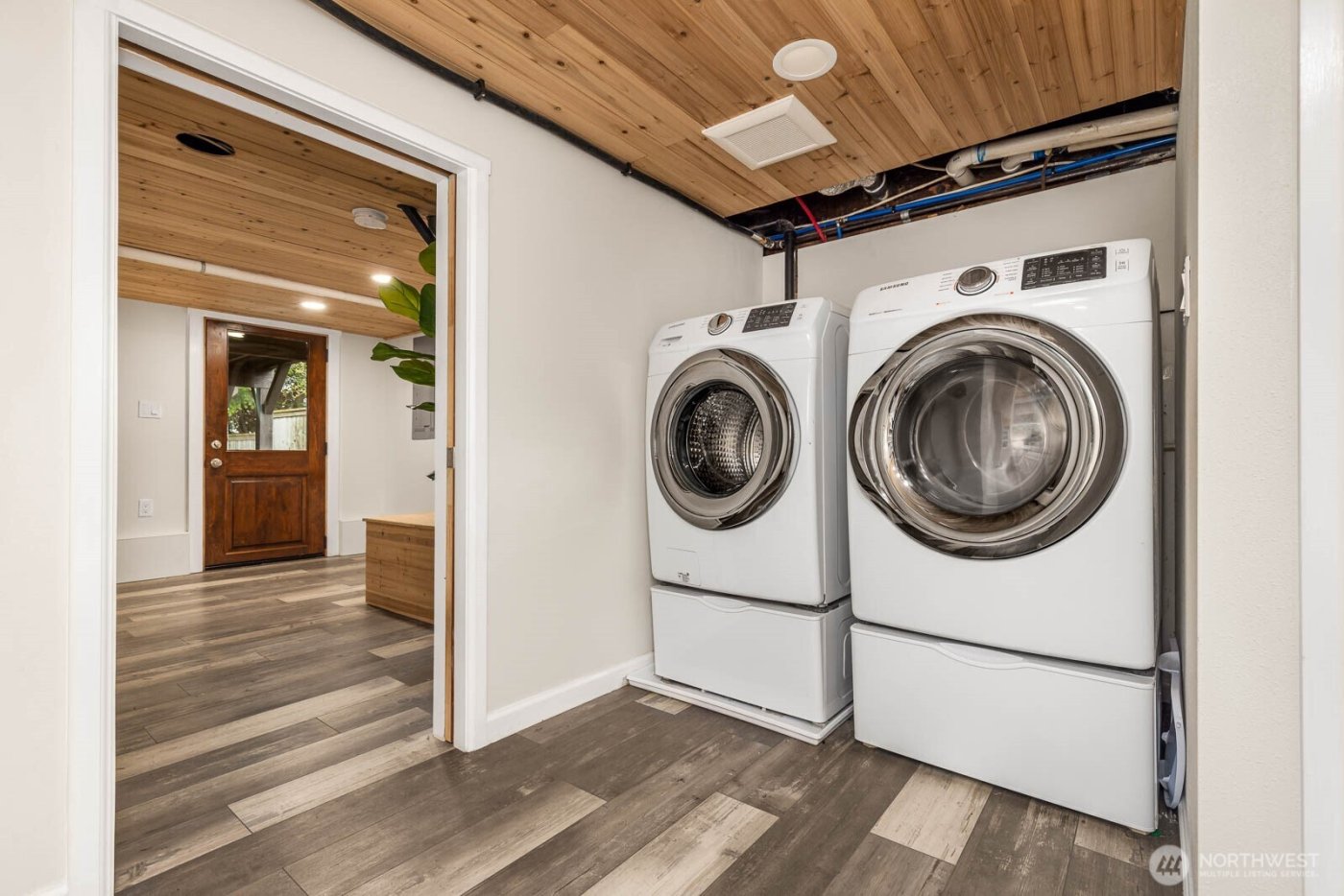 6757 13th Ave SW , Seattle, WA 98106