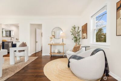 6757 13th Ave SW , Seattle, WA 98106 - Photo 2