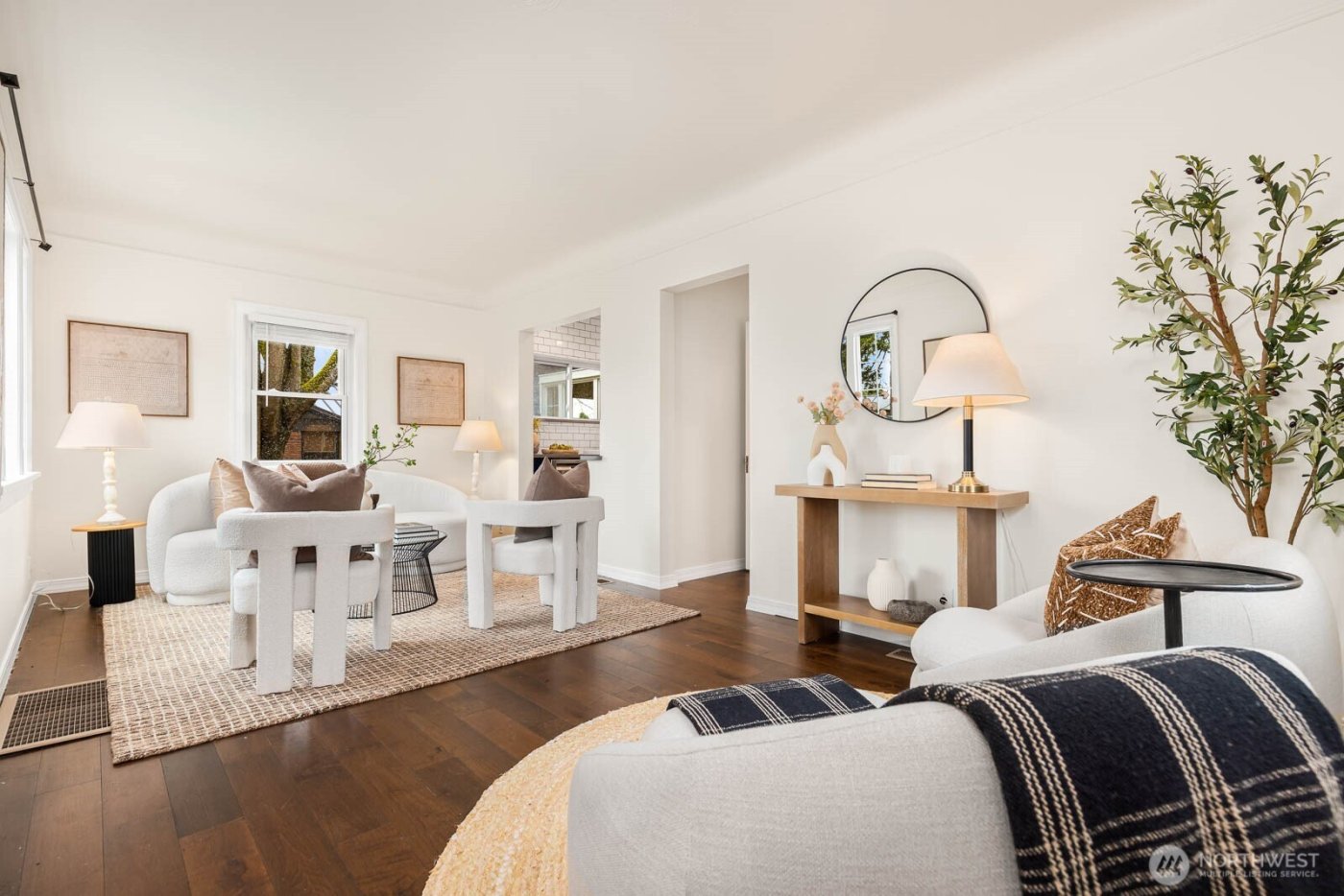 6757 13th Ave SW , Seattle, WA 98106