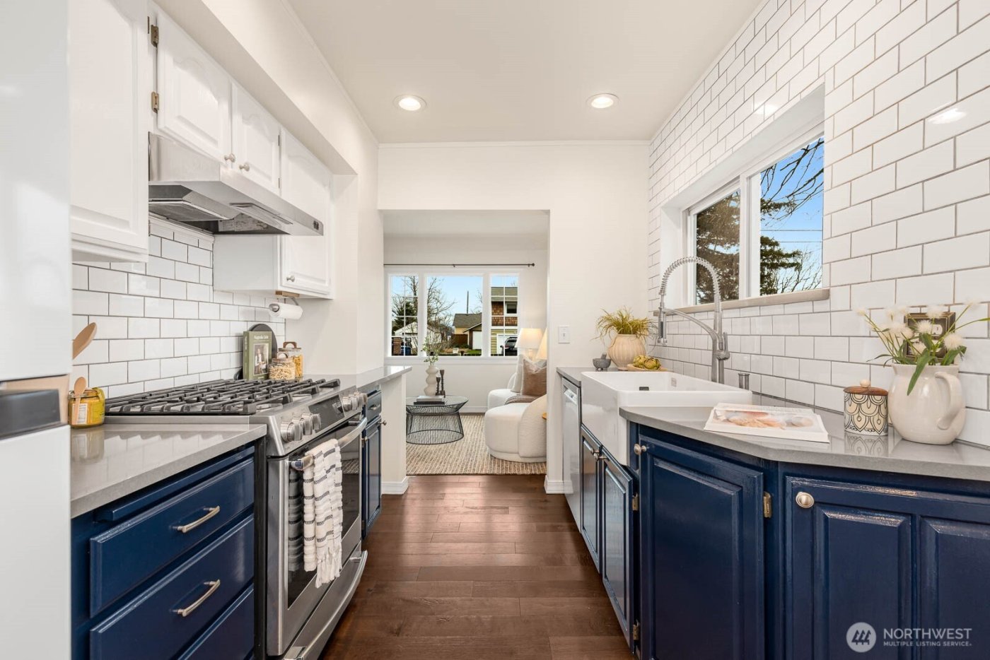 6757 13th Ave SW , Seattle, WA 98106