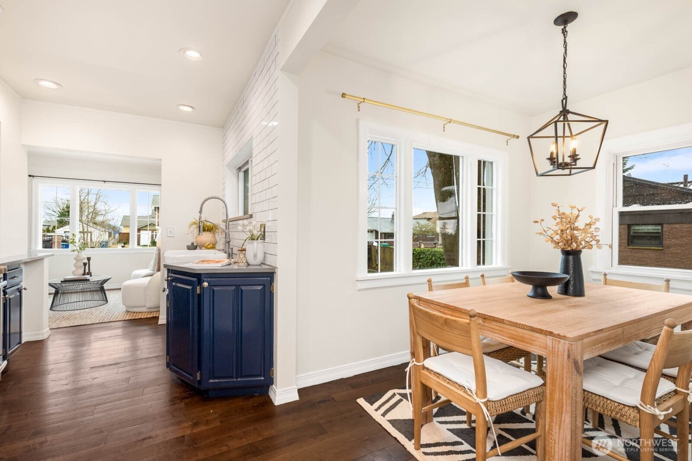 6757 13th Ave SW , Seattle, WA 98106