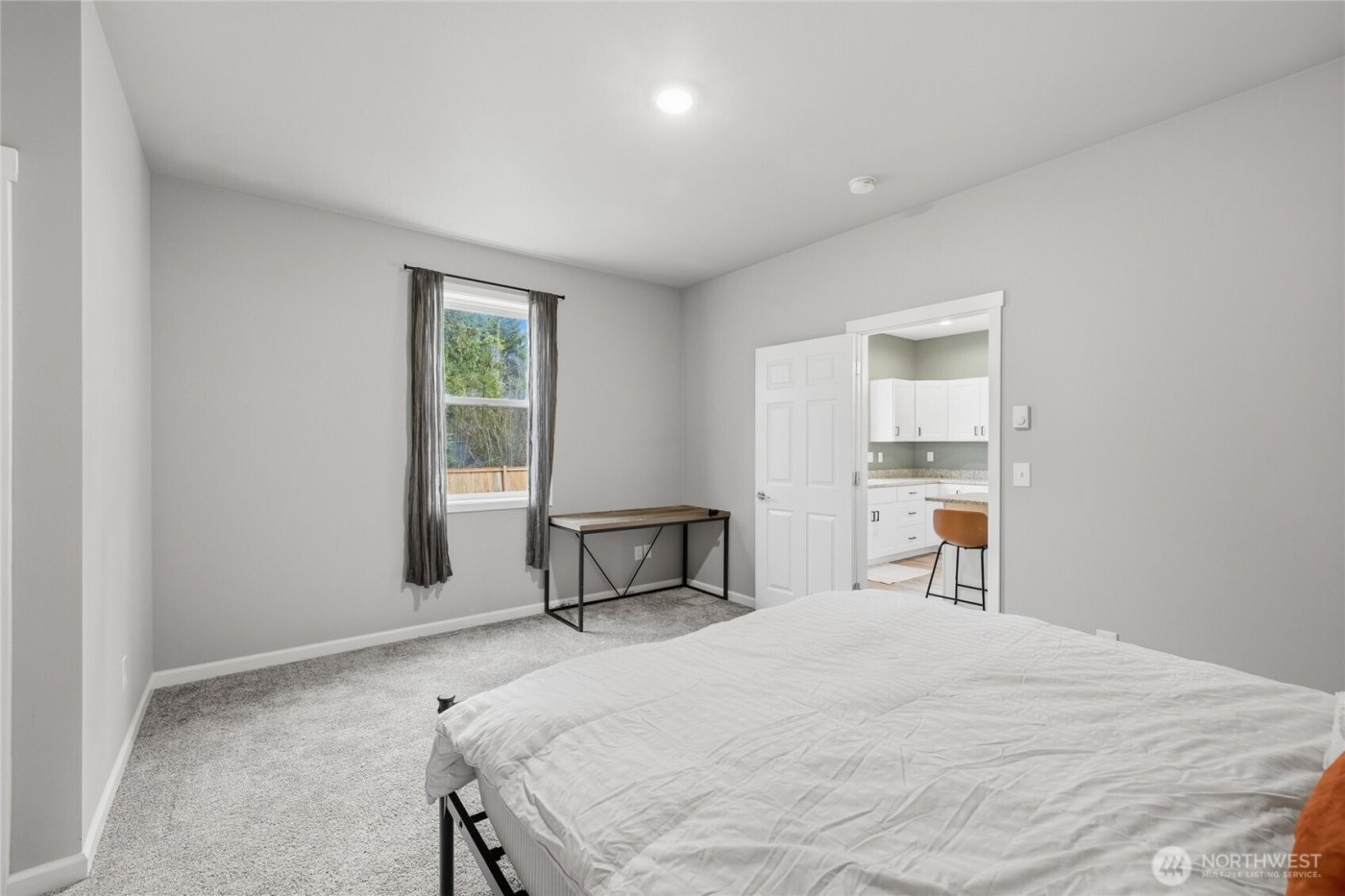 8470 Golden Valley Drive , Maple Falls, WA 98266