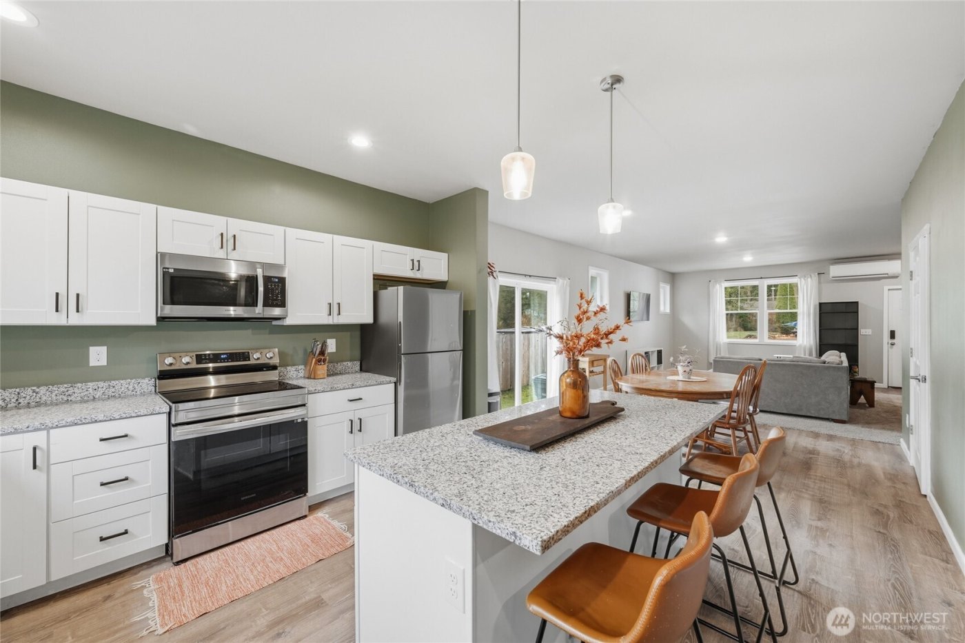 8470 Golden Valley Drive , Maple Falls, WA 98266