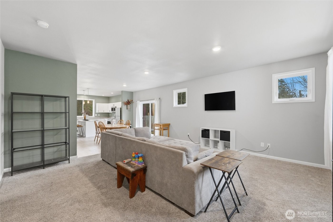 8470 Golden Valley Drive , Maple Falls, WA 98266