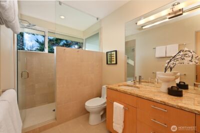 5727 33rd Avenue NE, Seattle, WA 98105 - Photo 16