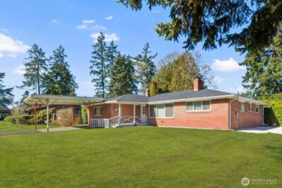 8415 Mt Tacoma Drive SW, Lakewood, WA 98498