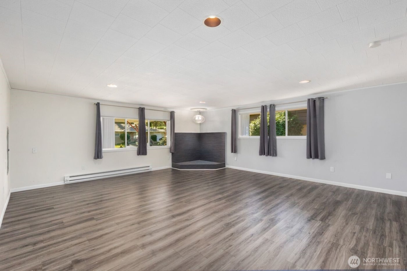 8415 Mt Tacoma Drive SW, Lakewood, WA 98498