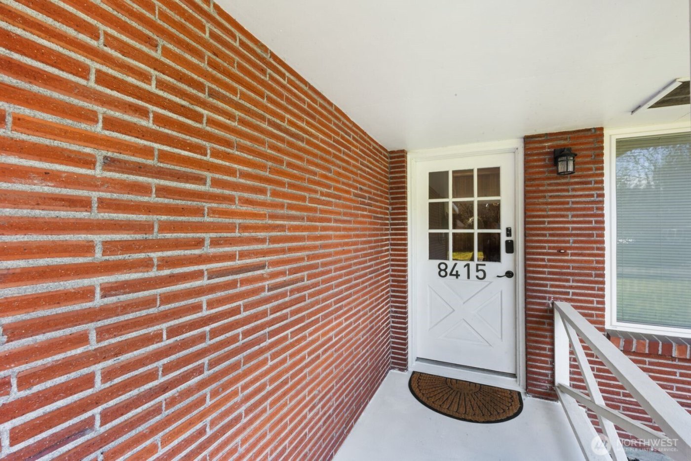 8415 Mt Tacoma Drive SW, Lakewood, WA 98498