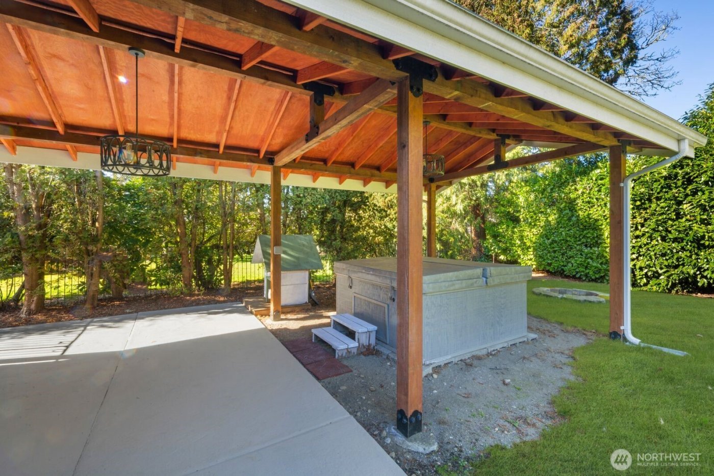 8415 Mt Tacoma Drive SW, Lakewood, WA 98498