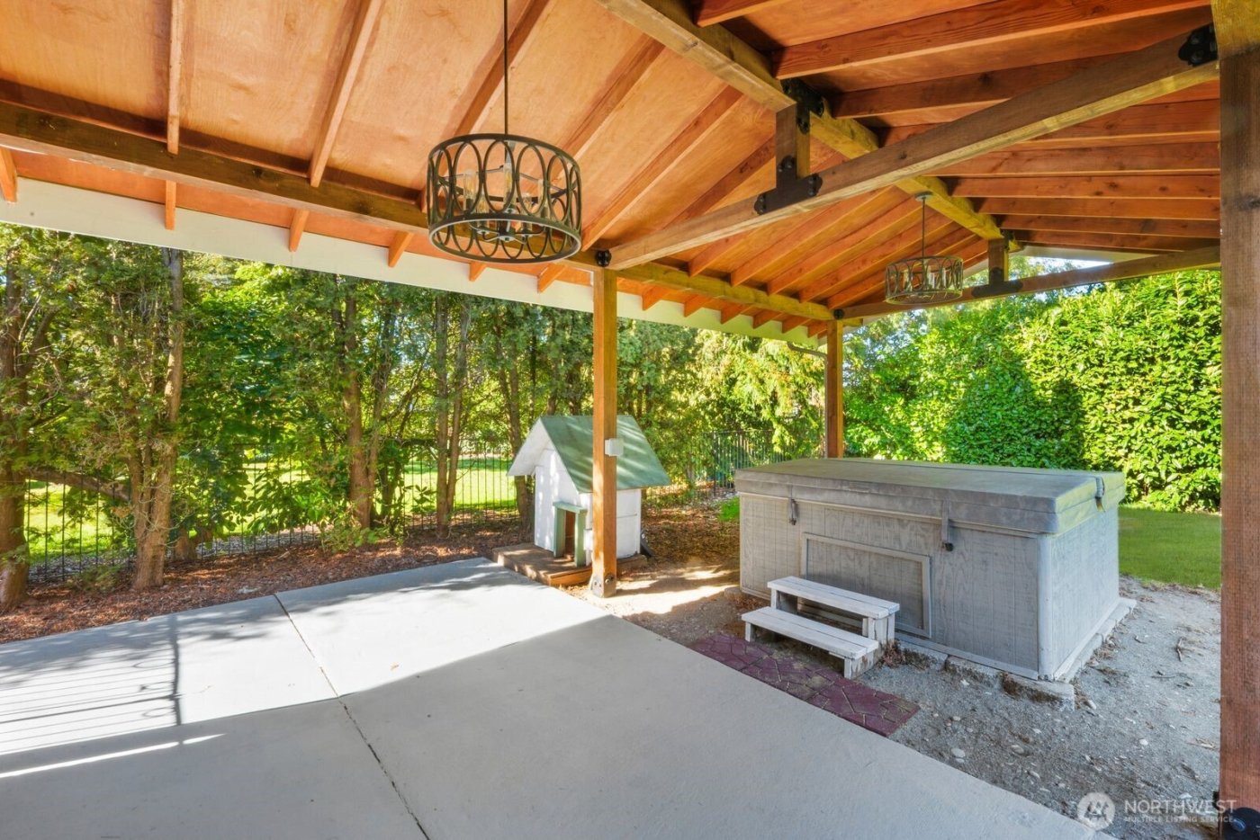 8415 Mt Tacoma Drive SW, Lakewood, WA 98498